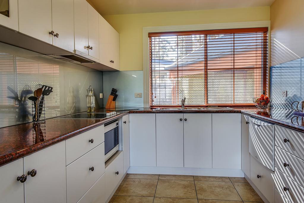 Waverley House Cottages Lakes Entrance Bagian luar foto